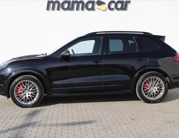 Porsche Cayenne SUV / Terénní 4,8 l 397 kw