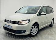 Volkswagen Touran 1