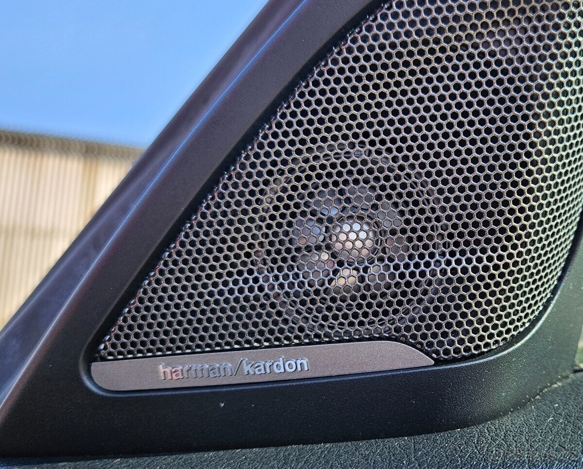 BMW Řada 3 Sedan / Limuzína 2,0 l 140 kw