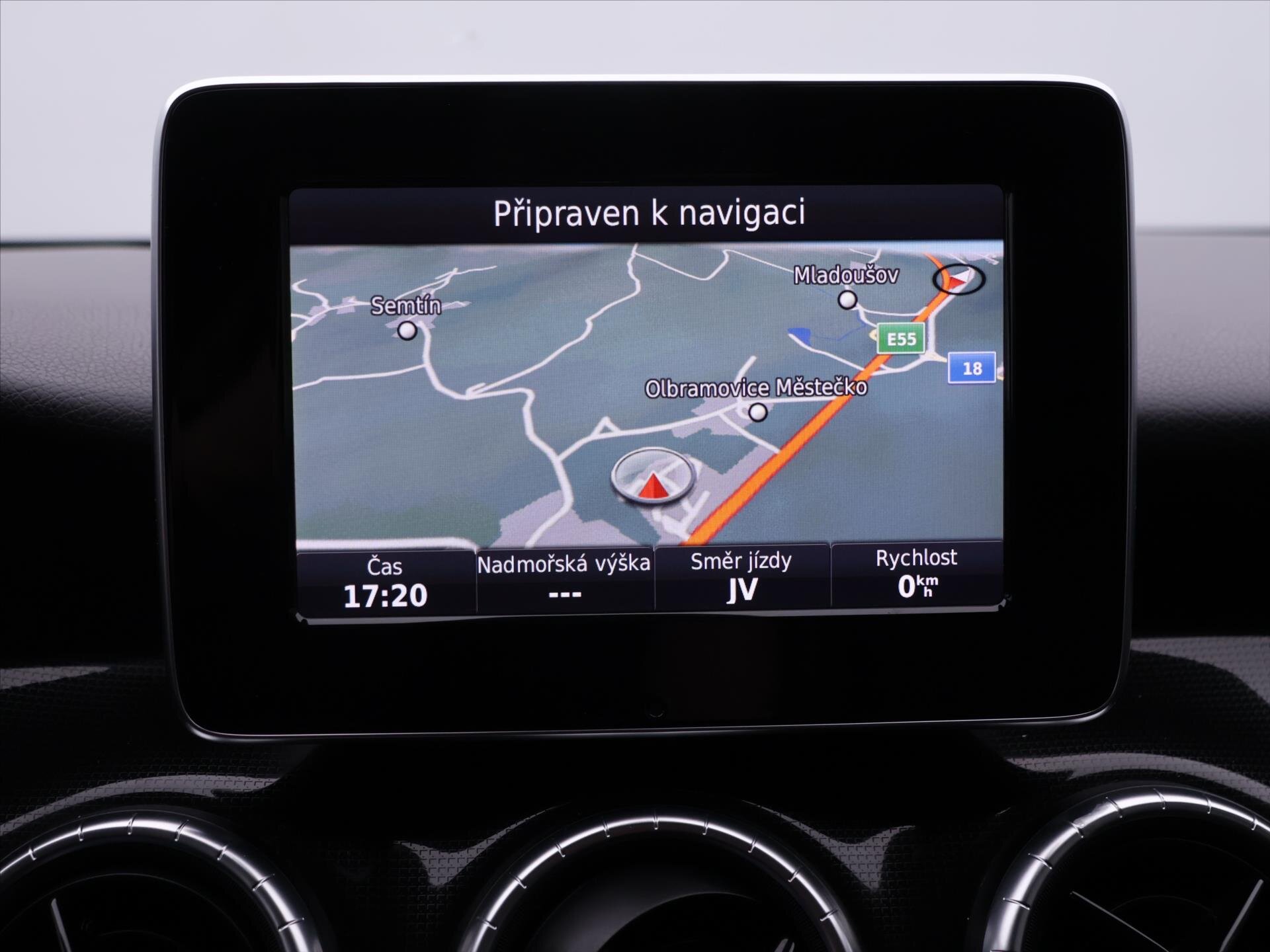 Mercedes-Benz CLA Kombi 1,5 l 80 kw