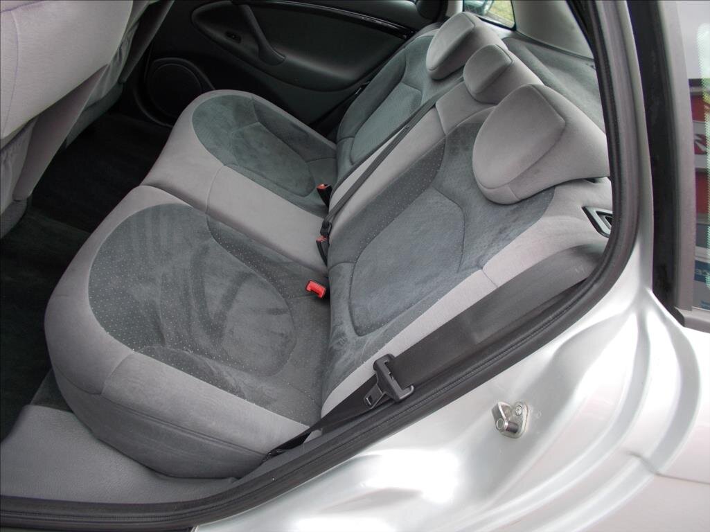 Citroën C5 Sedan / Limuzína 2,0 l 100 kw