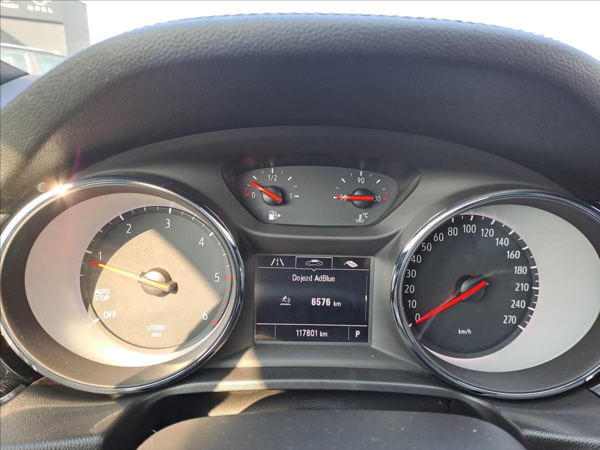 Opel Insignia Liftback 2,0 l 125 kw