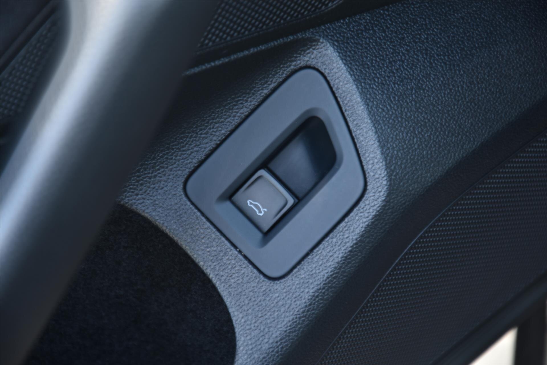 Volkswagen Passat Kombi 1,6 l 88 kw