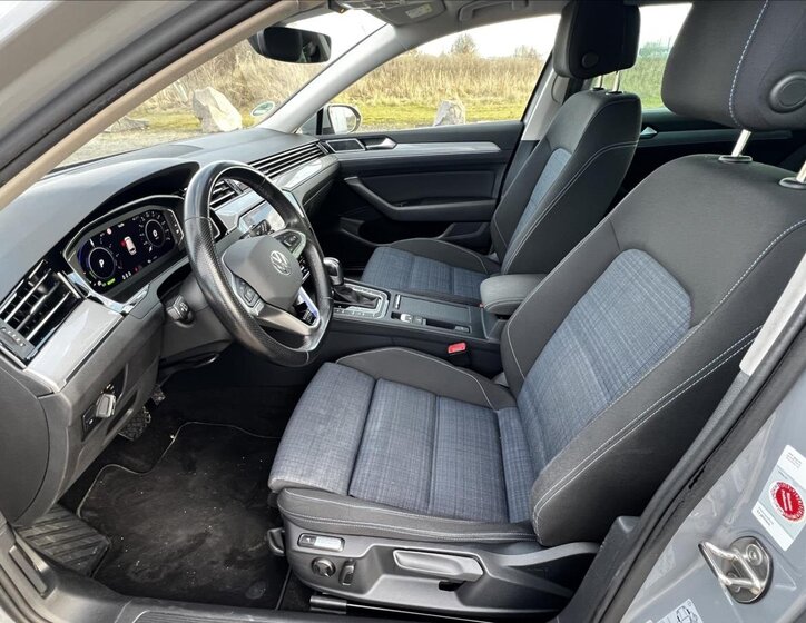 Volkswagen Passat Kombi 1,4 l 160 kw