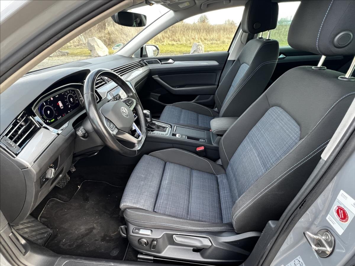 Volkswagen Passat Kombi 1,4 l 160 kw