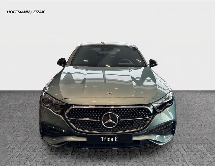 Mercedes-Benz Třídy E Sedan 2,0 l 145 kw