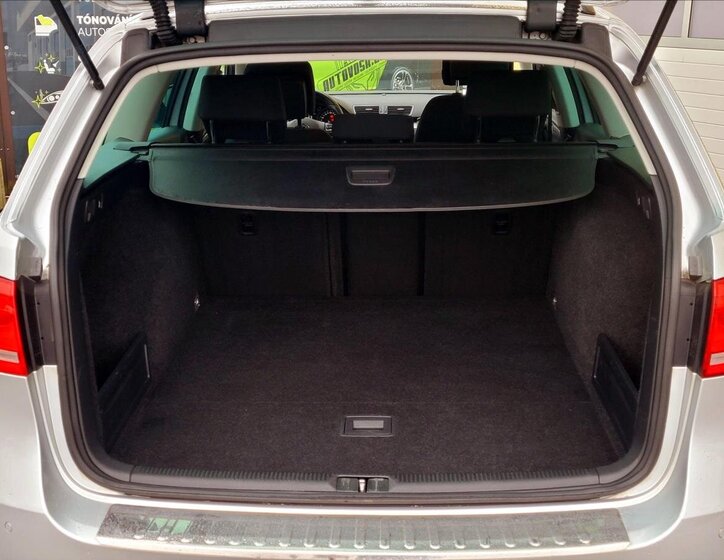 Volkswagen Passat Kombi 1,4 l 90 kw