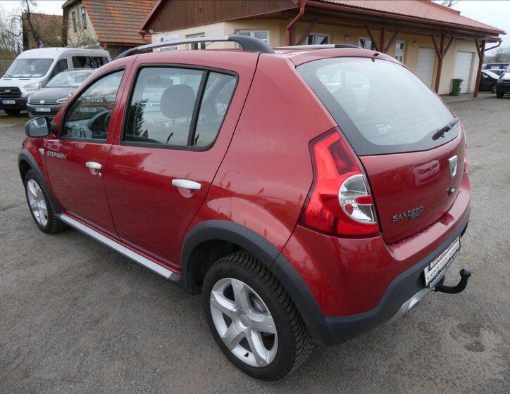 Dacia Sandero Hatchback 1,6 l 64 kw