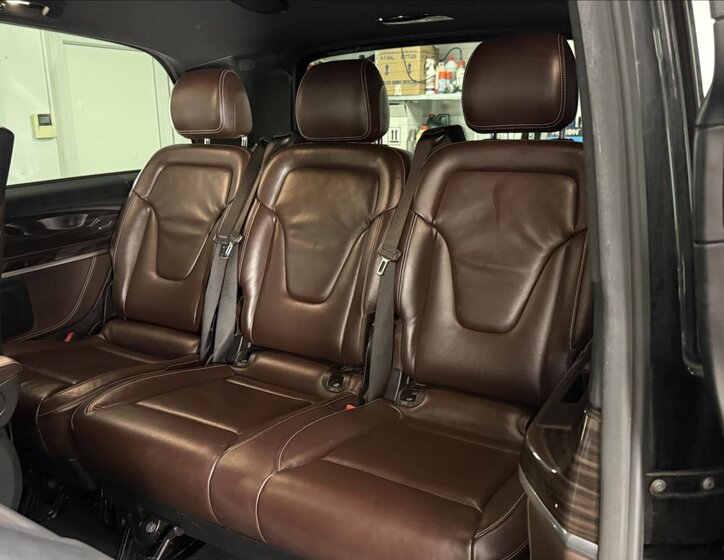 Mercedes-Benz Třídy V 12