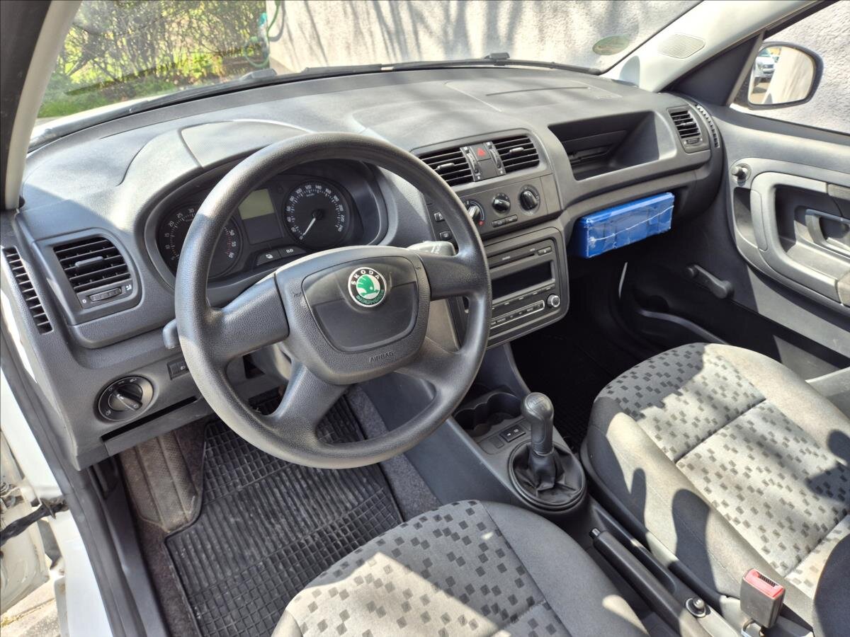 Škoda Praktik Skříň 1,6 l 66 kw