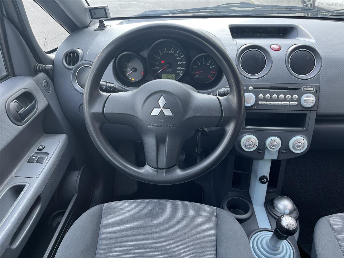Mitsubishi Colt Hatchback 1,1 l 55 kw