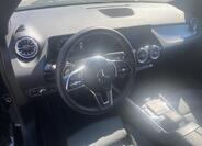 Mercedes-Benz GLA 10