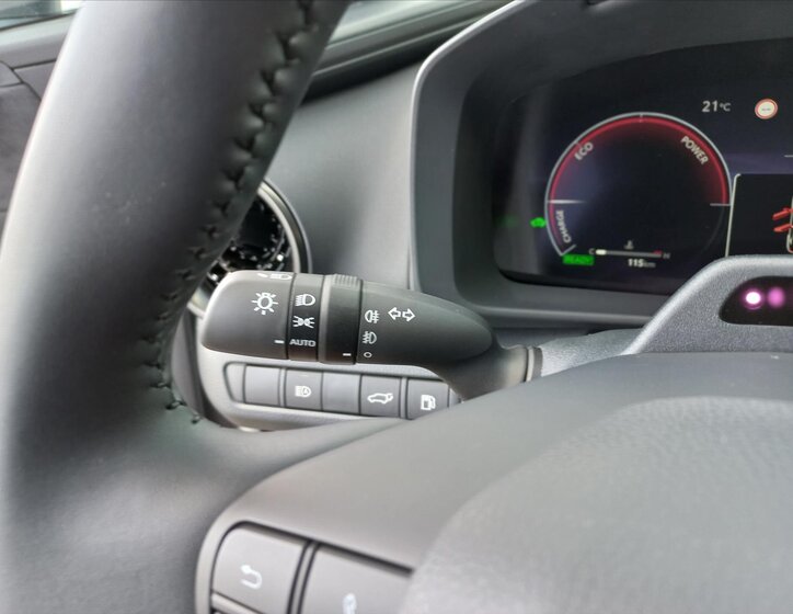 Toyota C-HR CUV 2,0 l 112 kw