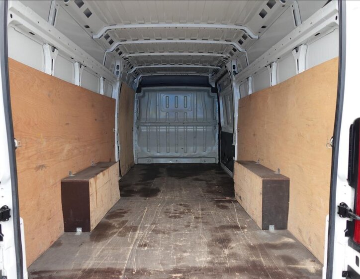 Peugeot Boxer Ostatní 2,2 l 121 kw