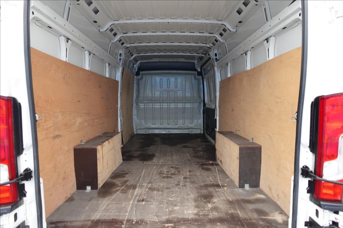 Peugeot Boxer Ostatní 2,2 l 121 kw