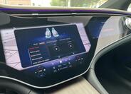 Mercedes-Benz EQS 13