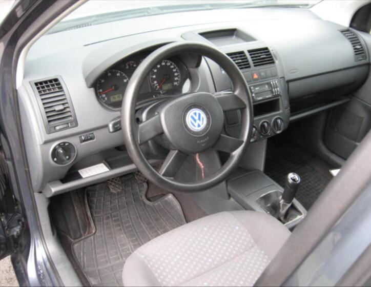 Volkswagen Polo 11