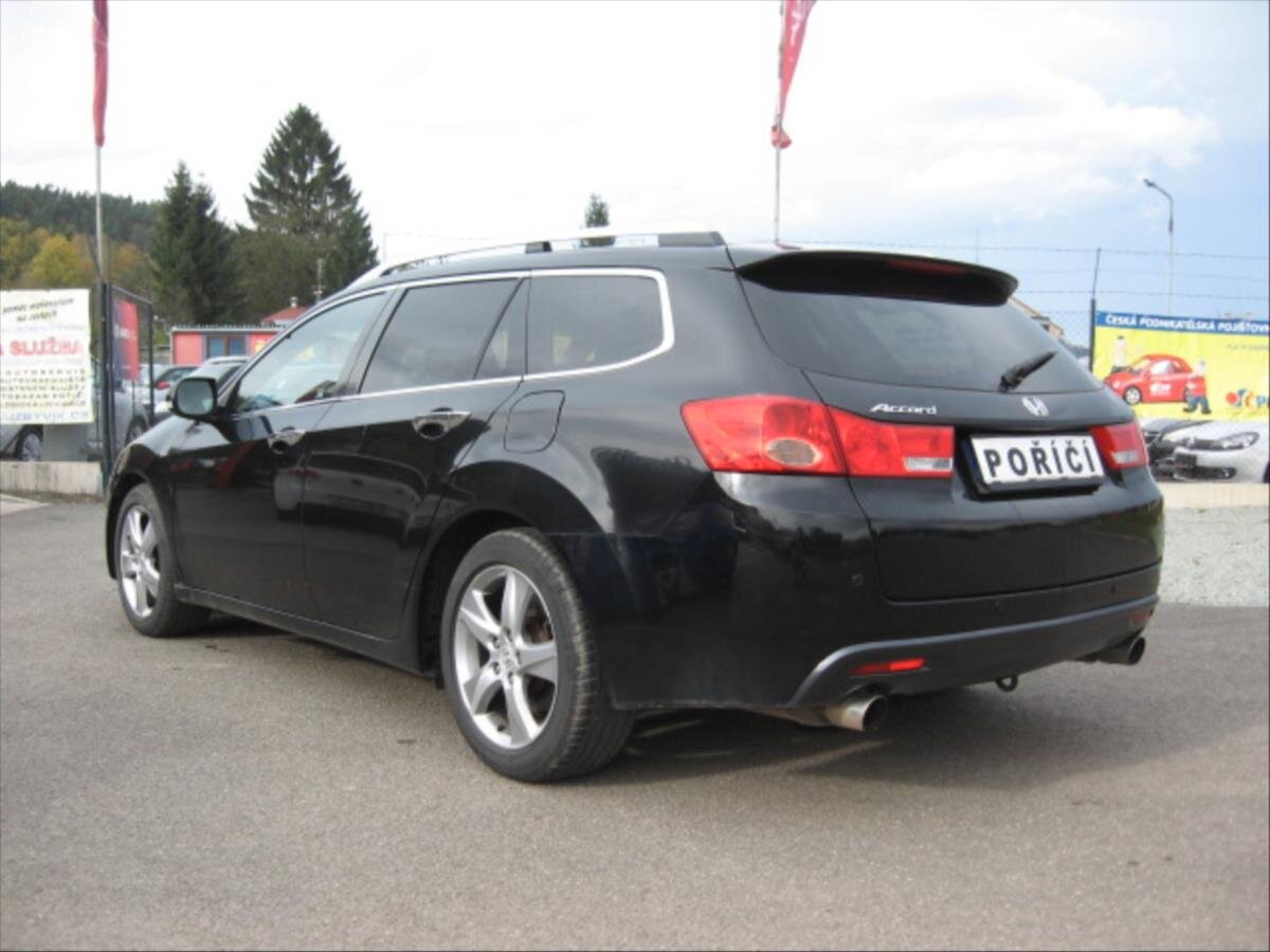 Honda Accord Kombi 2,4 l 148 kw