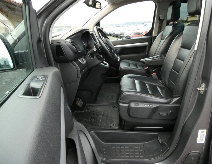 Peugeot Traveller MPV 2,0 l 130 kw
