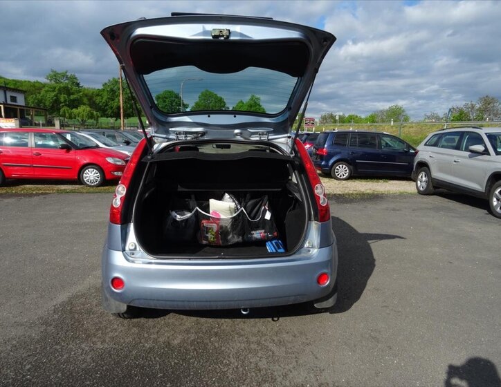 Ford Fiesta Hatchback 1,3 l 51 kw