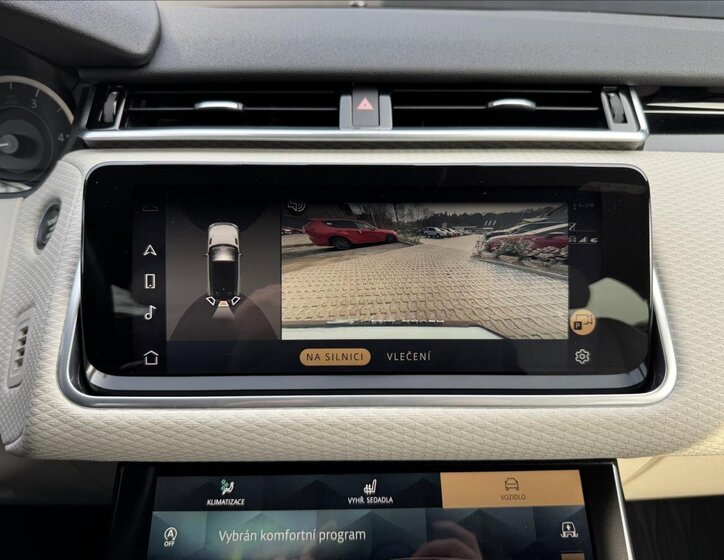 Land Rover Range Rover Velar SUV / Terénní 3,0 l 221 kw