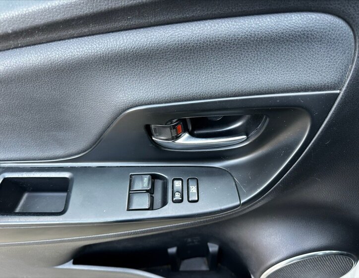 Toyota Yaris Kombi 1,5 l 54 kw