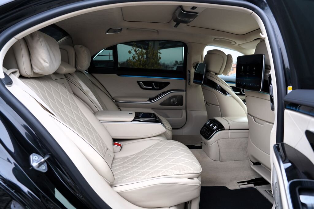 Mercedes-Benz Třídy S Sedan / Limuzína 3,0 l 320 kw