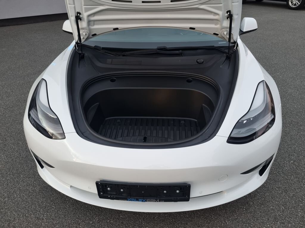 Tesla Model 3 Sedan / Limuzína 0,0 355 kw