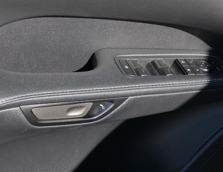 Lexus RX 350h SUV / Terénní 2,5 l 140 kw