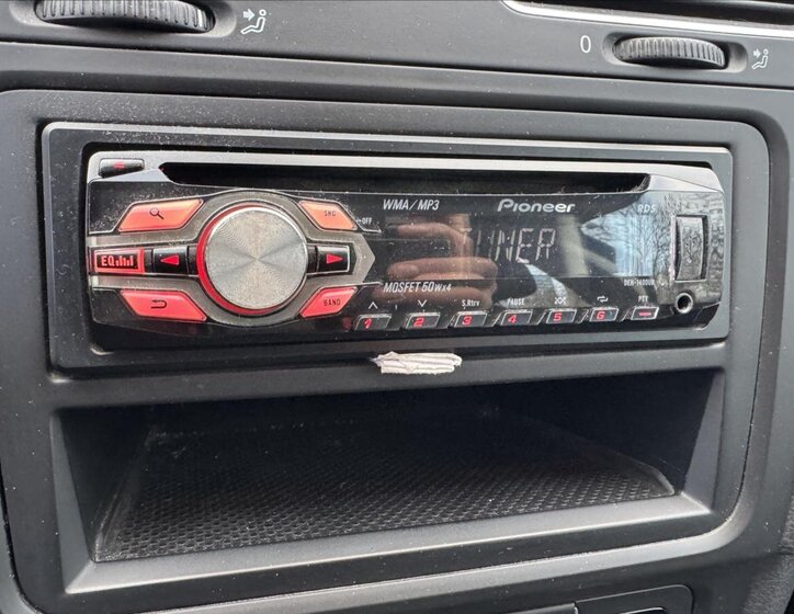 Volkswagen Golf Hatchback 1,6 l 77 kw