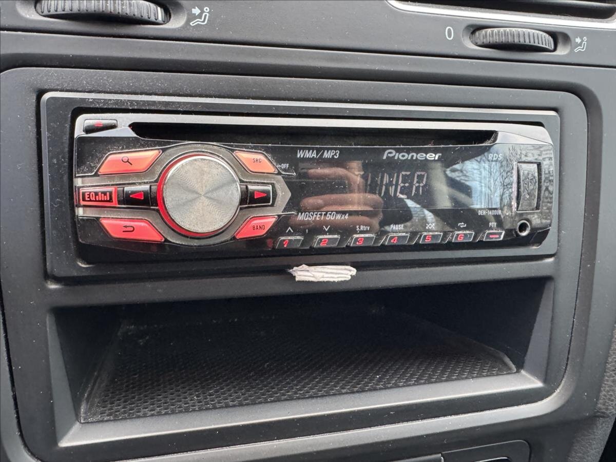 Volkswagen Golf Hatchback 1,6 l 77 kw