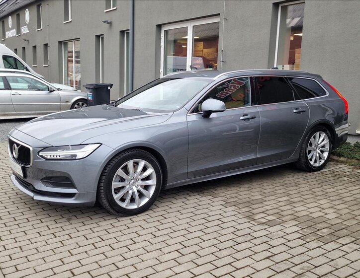 Volvo V90 Kombi 2,0 l 173 kw