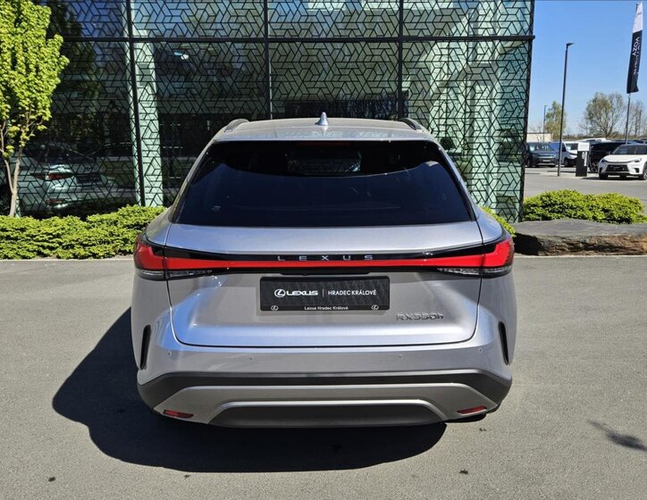 Lexus RX 350h SUV / Terénní 2,5 l 184 kw