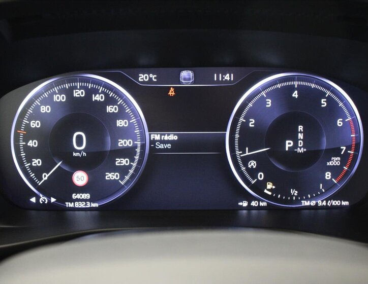 Volvo XC40 SUV / Terénní 2,0 l 182 kw