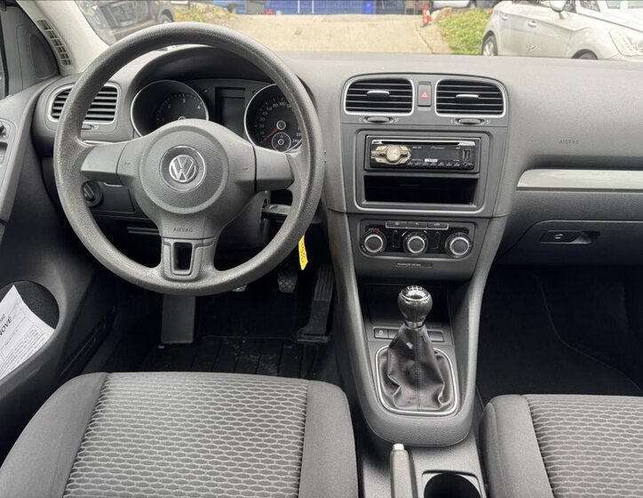 Volkswagen Golf Hatchback 1,6 l 77 kw