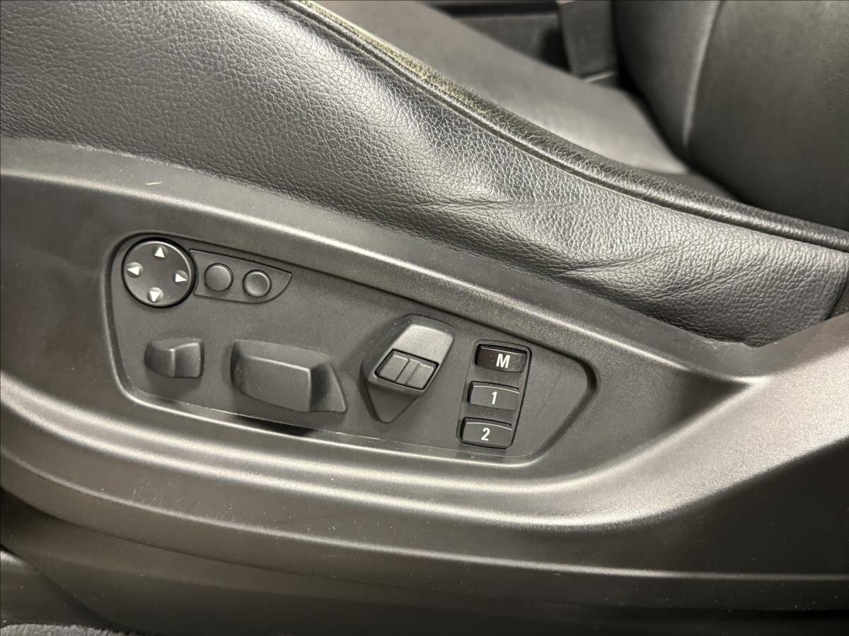 BMW X6 SUV / Terénní 3,0 l 225 kw