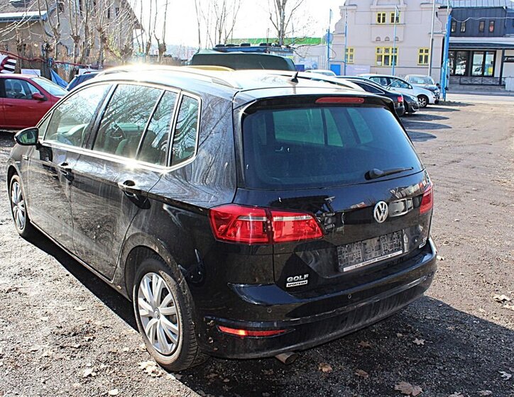 Volkswagen Golf Sportsvan Kombi 1,2 l 81 kw