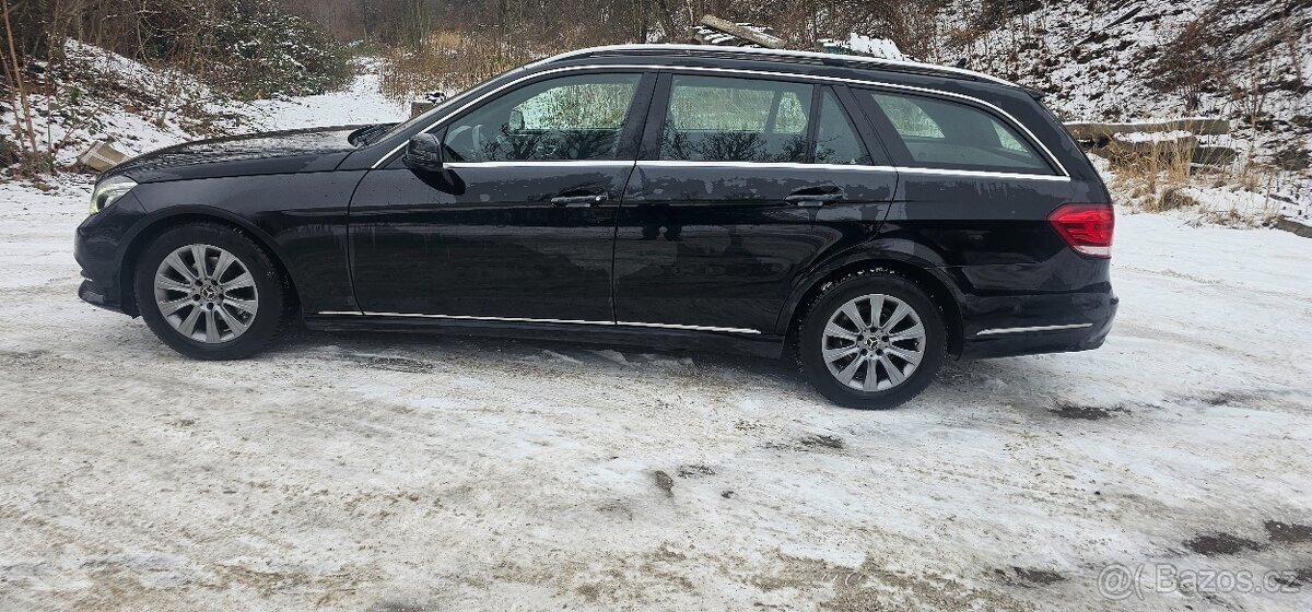 Mercedes-Benz Třídy E SUV 0,0 0