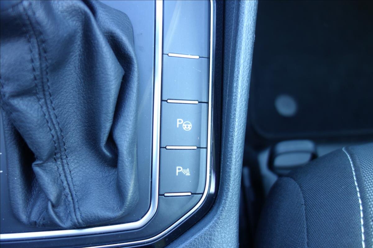 Volkswagen Golf Sportsvan MPV 1,4 l 110 kw