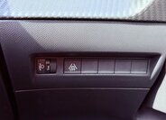 Peugeot 208 Hatchback 1,2 l 55 kw