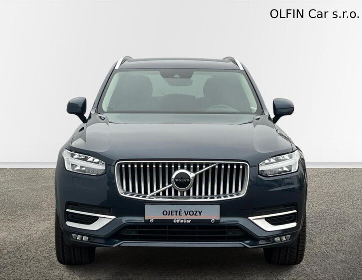 Volvo XC90 SUV / Terénní 2,0 l 173 kw