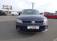 Volkswagen Tiguan 8
