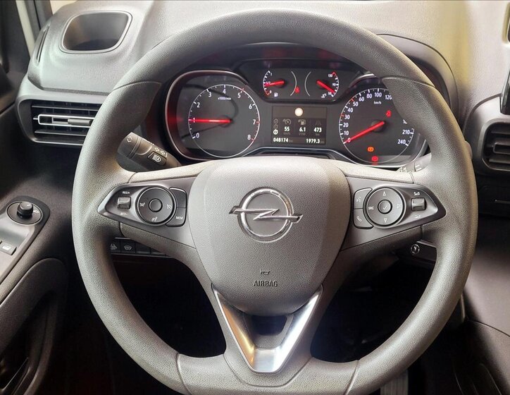 Opel Combo MPV 1,2 l 81 kw