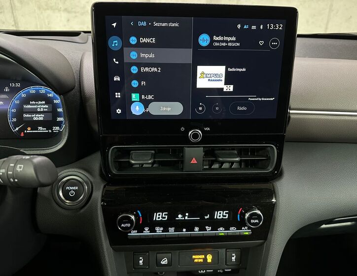 Toyota Yaris Cross 15