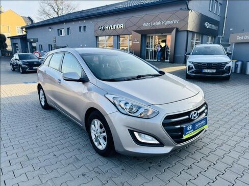 Hyundai i30 Kombi 1,6 l 81 kw