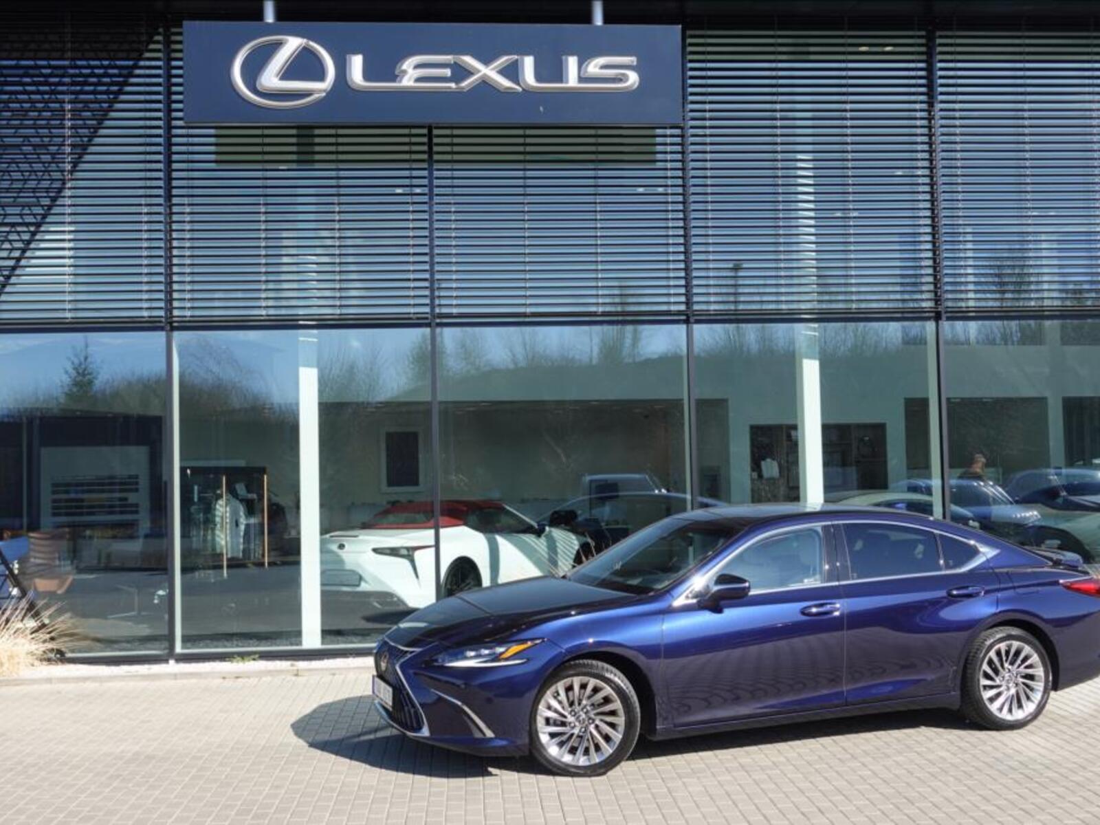 Lexus ES 300h 1