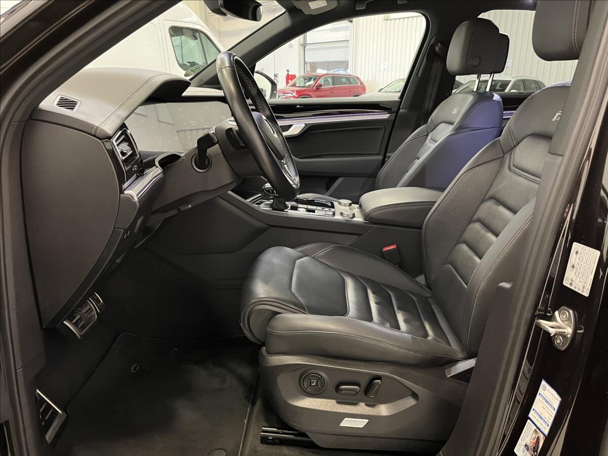 Volkswagen Touareg SUV 3,0 l 210 kw