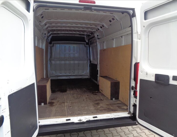 Peugeot Boxer Ostatní 2,2 l 121 kw