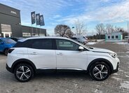 Peugeot 3008 SUV 1,5 l 96 kw