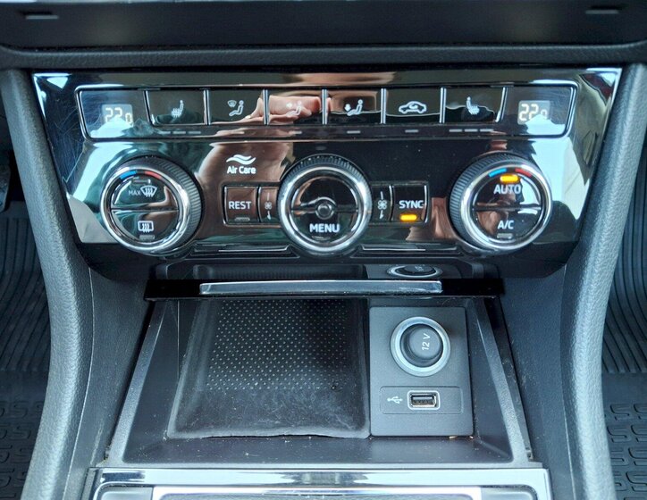 Škoda Superb Kombi 2,0 l 110 kw